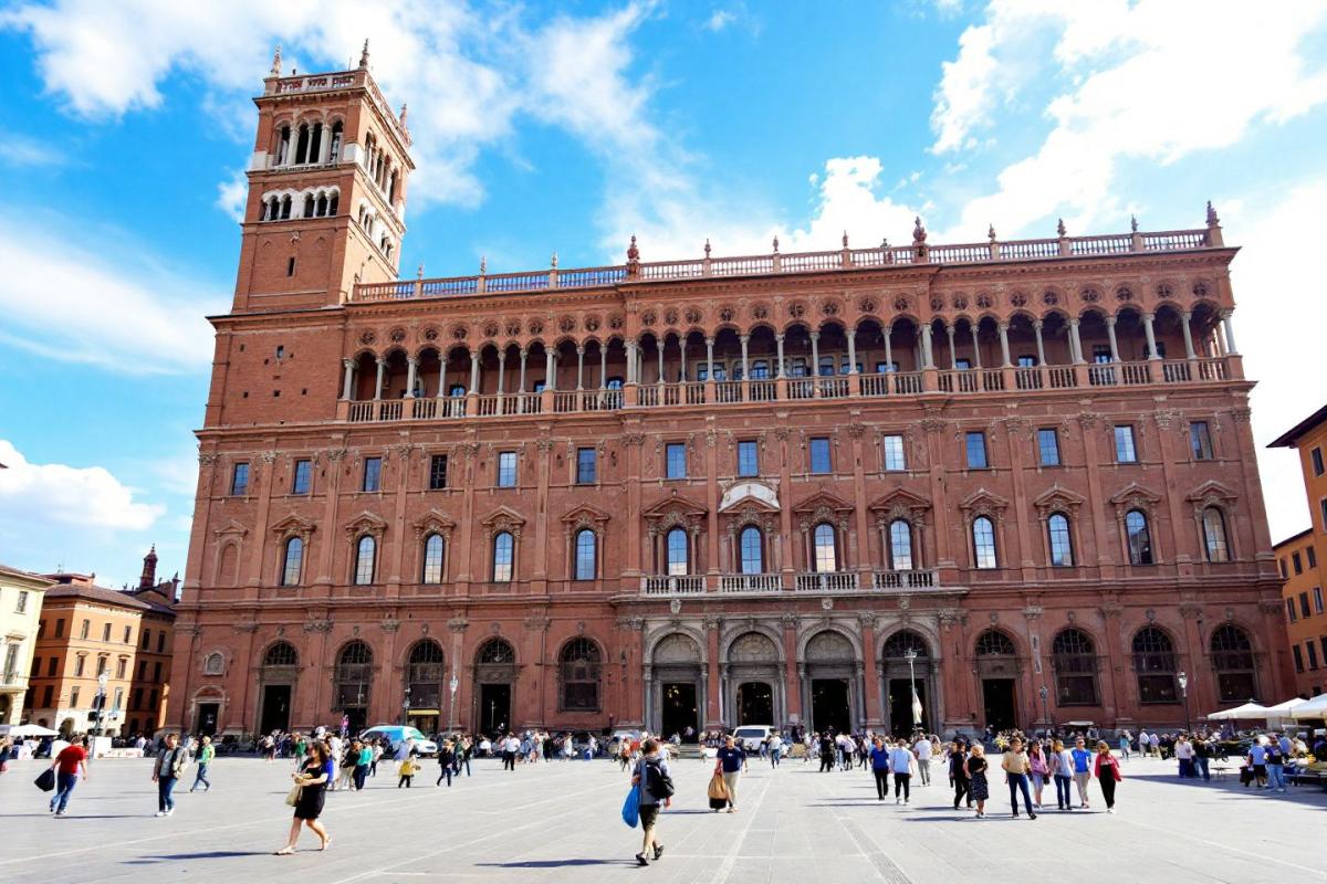 Comune di Bologna : guide complet de la commune italienne et ses services municipaux
